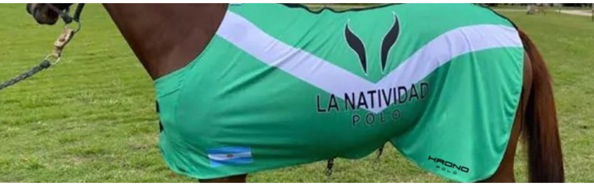 https://www.kronopolo.fr/image/cache/catalog/Blog/La%20Natividad%20Polo%20Field%20Blanket%20(1)%20(1)-1903x596.jpg