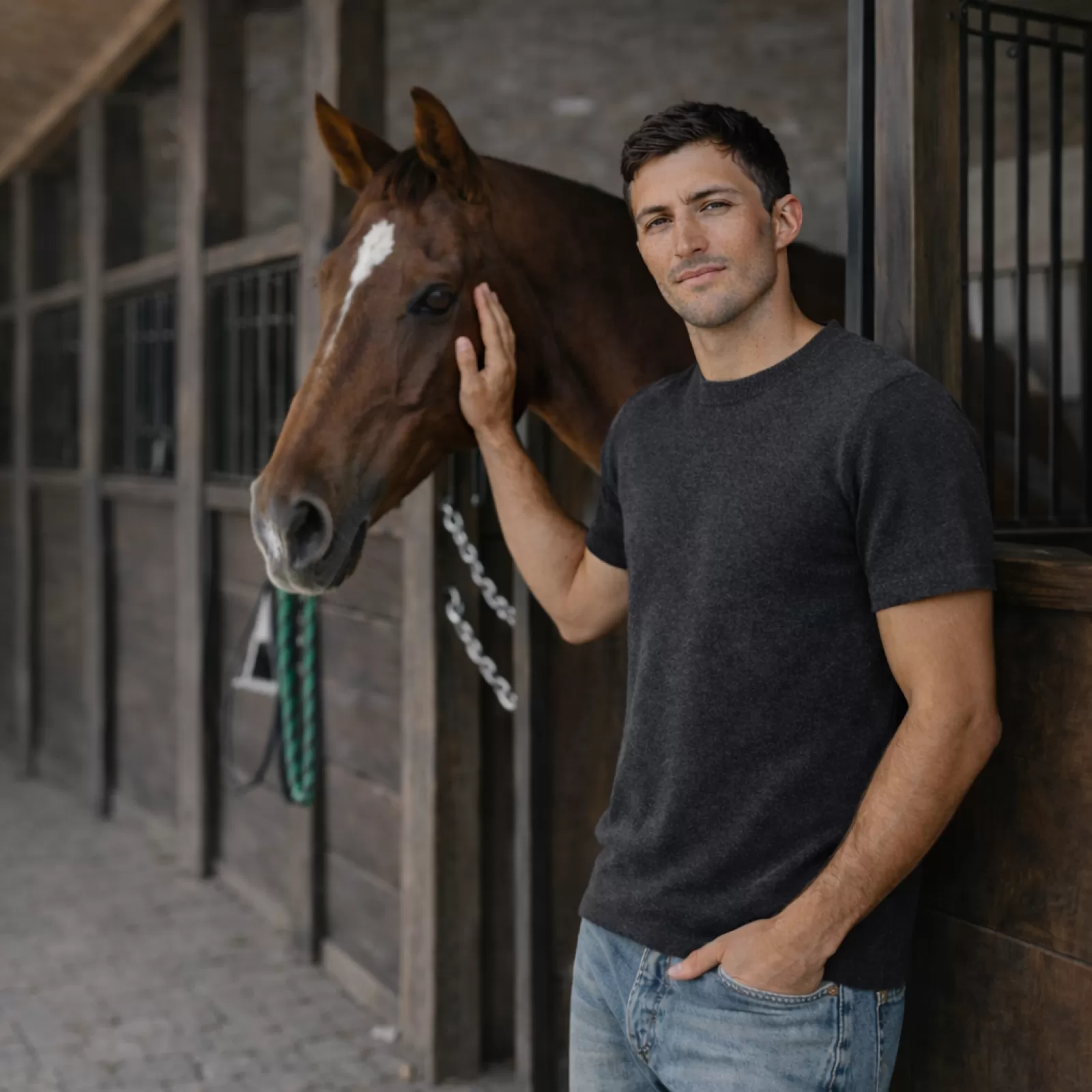 T-shirt en cachemire Charbon T-shirt en cachemire Charbon